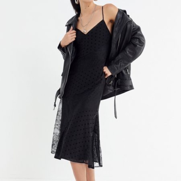 NEW Urban Outfitters Spliced Lace Midi Dress - Picture 1 of 5